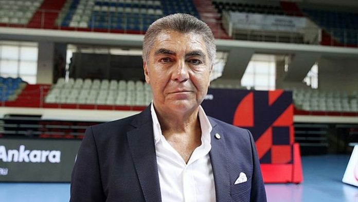 Kurtaran Mumcu: “Voleybol bir yıl geriye gitti”