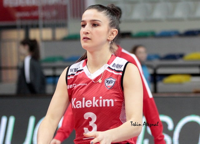 Birgül Parlak, yeni sezon için  İlbank’la anlaştı
