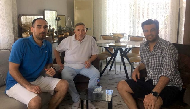 İZVAD, Antrenörler Gününde Abdullah İmren' i Ziyaret Etti.