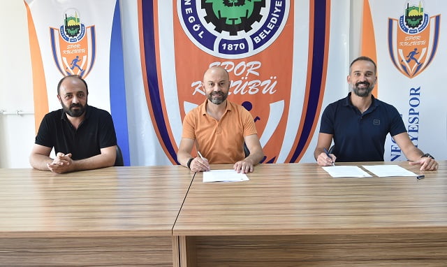 İnegöl Belediyespor, Bora Şensoy ile sözleşme yeniledi