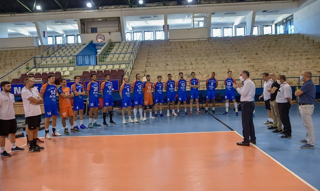 Başkan Taban, İnegöl Belediyespor'un antrenmanda ziyaret etti