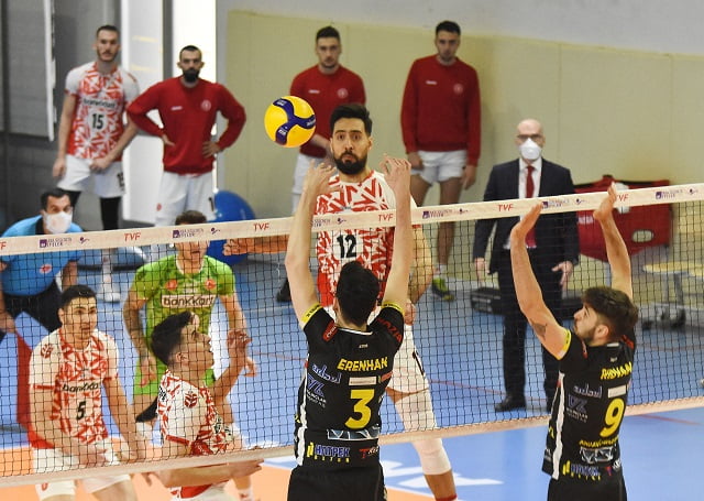 Ziraat Bankkart Gençlerle set vermeden dönüyor