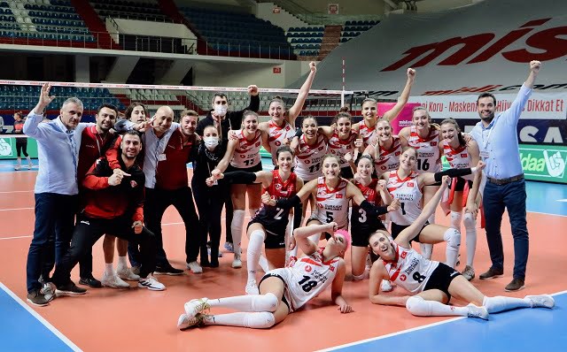 Türk Hava Yolları karşılaşmayı 5.sette tamamladı