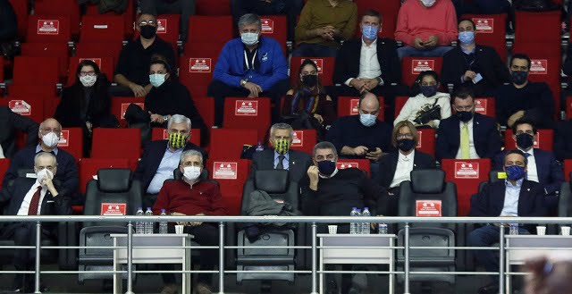 Galatasaray HDI Sigorta-Fenerbahçe Opet derbisinde örnek davranış