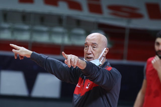 Nedim Özbey: “Avrupa Şampiyonası Elemeleri’nden birinci çıkacağımızı düşünüyorum”