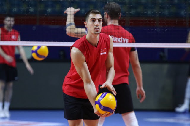 Yiğit Gülmezoğlu: "Avrupa Şampiyonası'na katılma hakkı kazanacağız"
