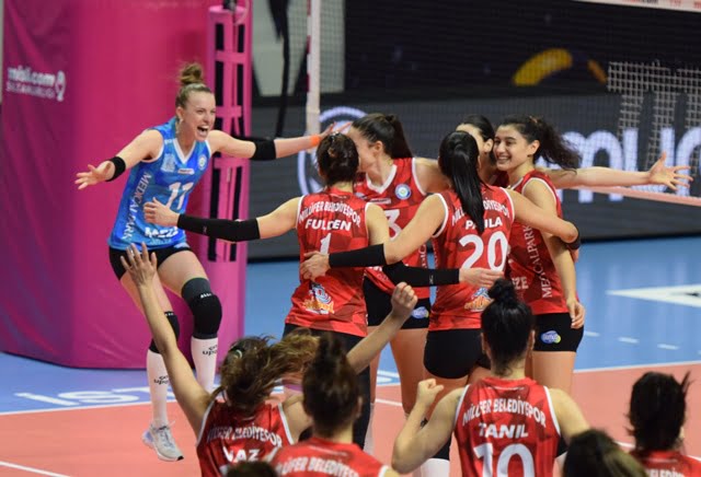 Nilüfer Belediyespor maçı 5.sette son noktayı koydu 3-2