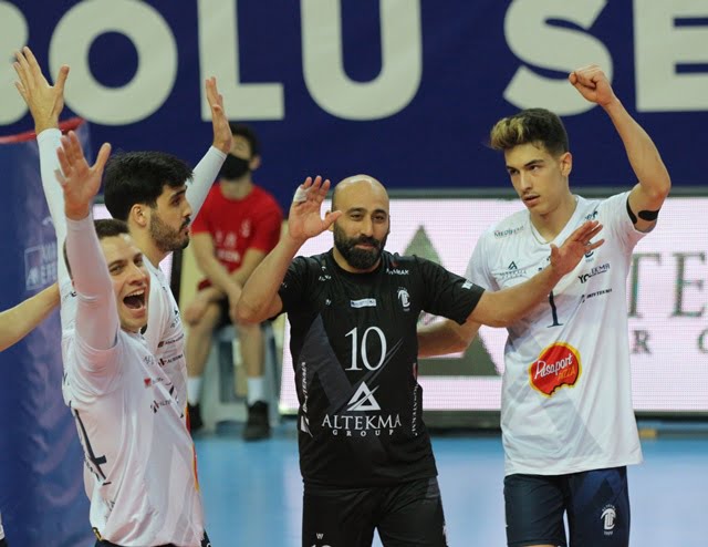 Altekma Kaptan Mehmet’le yeniden anlaştı