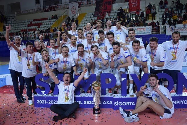 8. Kupasını müzesine götüren Arkas Spor'da hedef 9. kupa