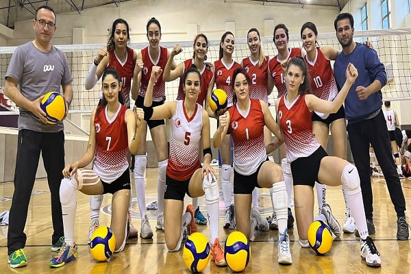 Doğuş Üniversitesi üçte üç yaptı