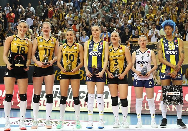 Misli.com Sultanlar Ligi’nde Madalya, Kupa ve Ödüller Sahiplerini Buldu