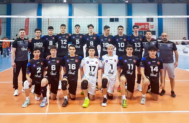 Halkbank Yıldız Erkekler, Festival Voleybo'a galibiyetle başladı