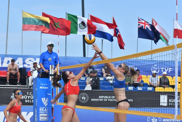 FIVB Plaj Voleybolu VW Beach Pro Tour Kuşadası Challenge Turnuvası’nda İkinci Gün Sona Erdi