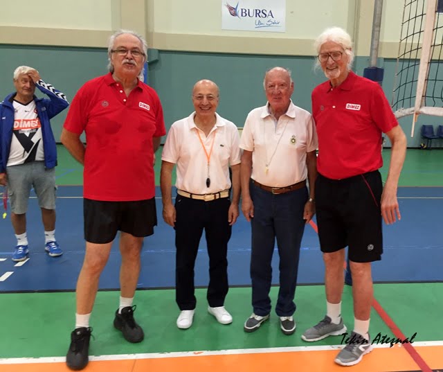 Video haber; Bursa Master Cup’da Efsane Voleybol Takımı