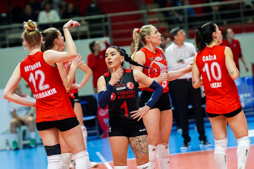 Türk Hava Yolları, Çukurova Belediye Deplasmanında