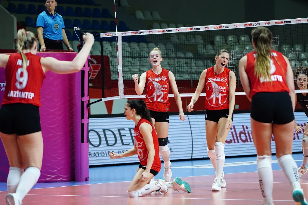 Türk Hava Yolları, derbiyi net skorla tamamladı