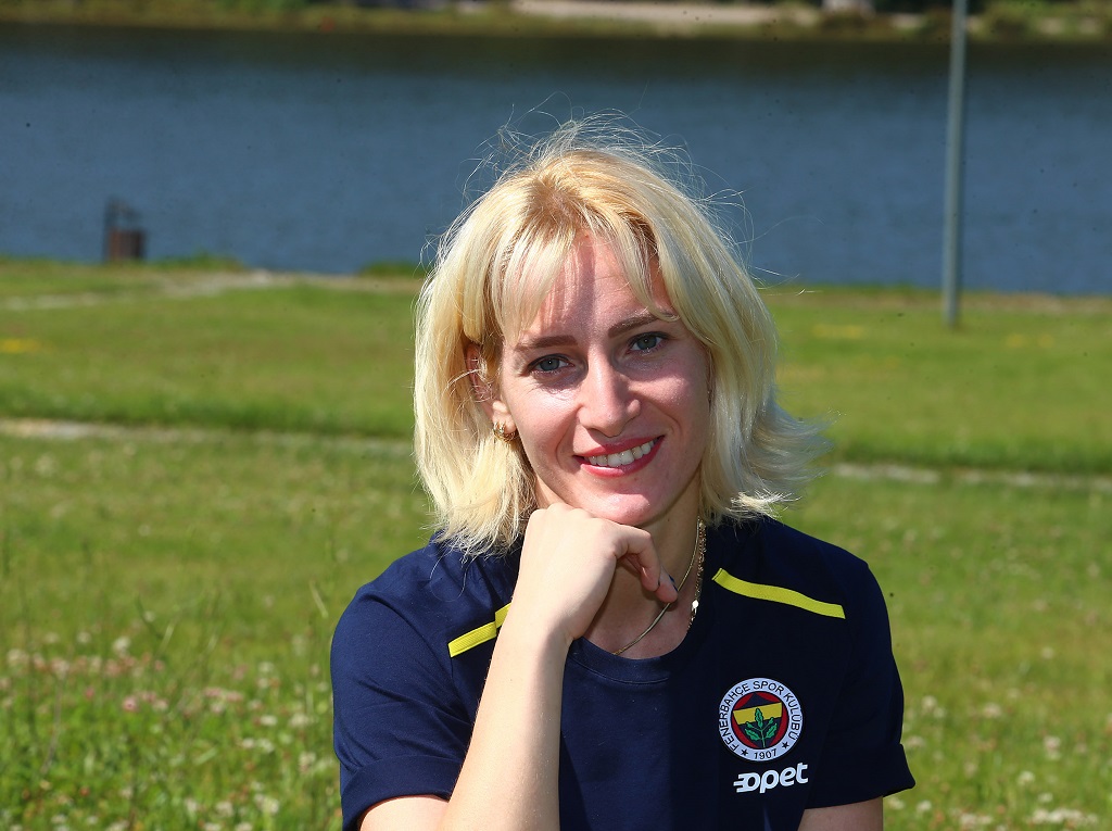 Gizem Örge: ”Milli takım için sabırsızlanıyorum.”