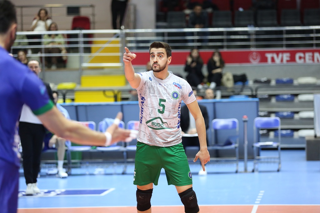 Bursa Büyükşehir Belediyespor'a hoş geldin Caner Ergül