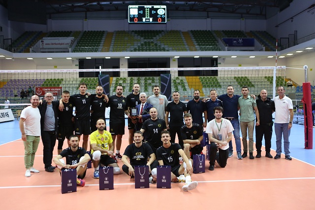 Balkan Kupası üçüncüsü Pigasos Polichnis TH