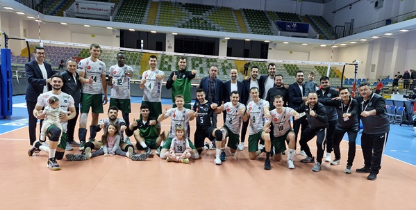 Bursa Büyükşehir Belediyespor, Hatay'a bir set verdi