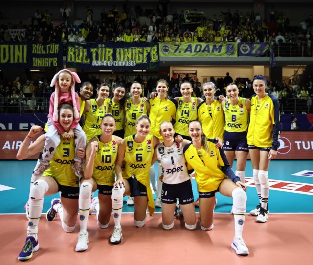 Fenerbahçe Opet, 11.galibiyetini Türk Hava Yolları'ndan aldı