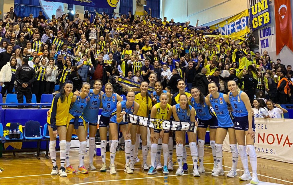 Fenerbahçe Opet, İkinci devre karşılaşmalarına net skor ile başladı