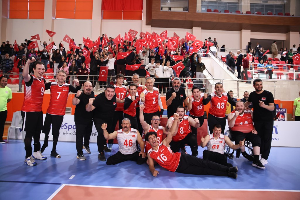 Oturak Voleybolu, Uzman Posta Paravolley Avrupa Şampiyonası’ndaki ilk maç 3-0