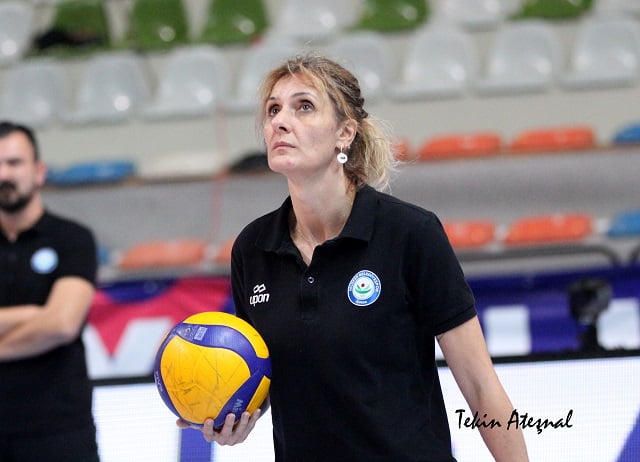 Nilüfer Belediyespor Eker, Menajer olarak Yanitsa Rangelova anlaştı