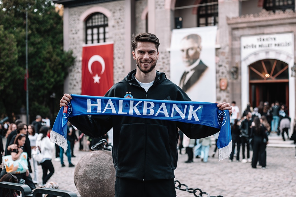 Aleksander Slıwa, Halkbank' ta