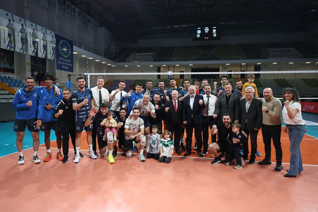 Bursa Büyükşehir Belediyespor Fenerbahçe’ye yine şans tanımadı