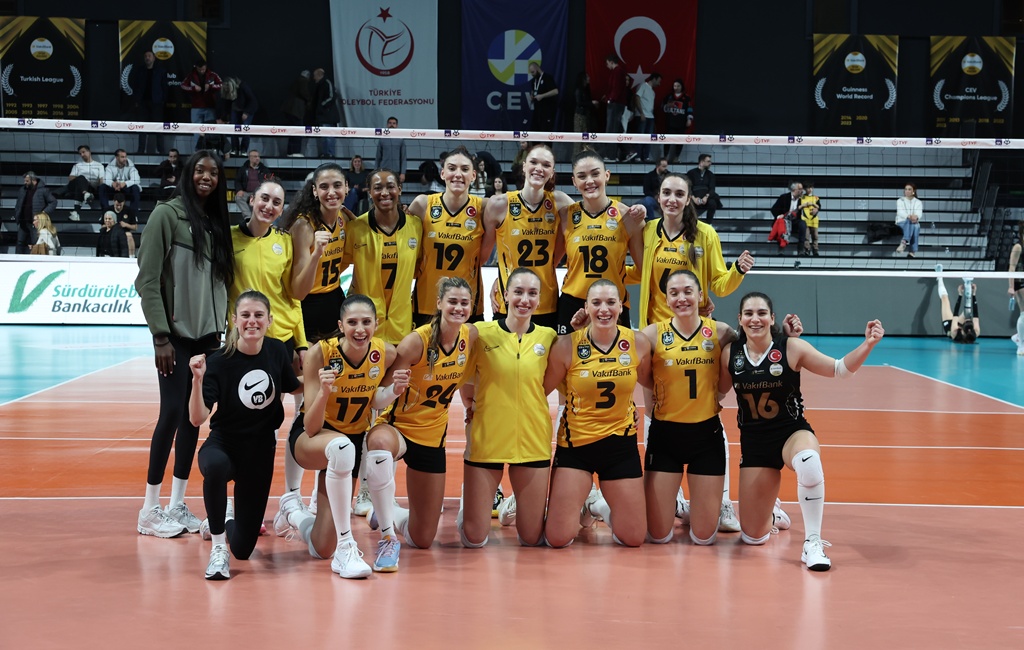 VakıfBank, AXA Sigorta Kupa Voley’de yarı finalde!