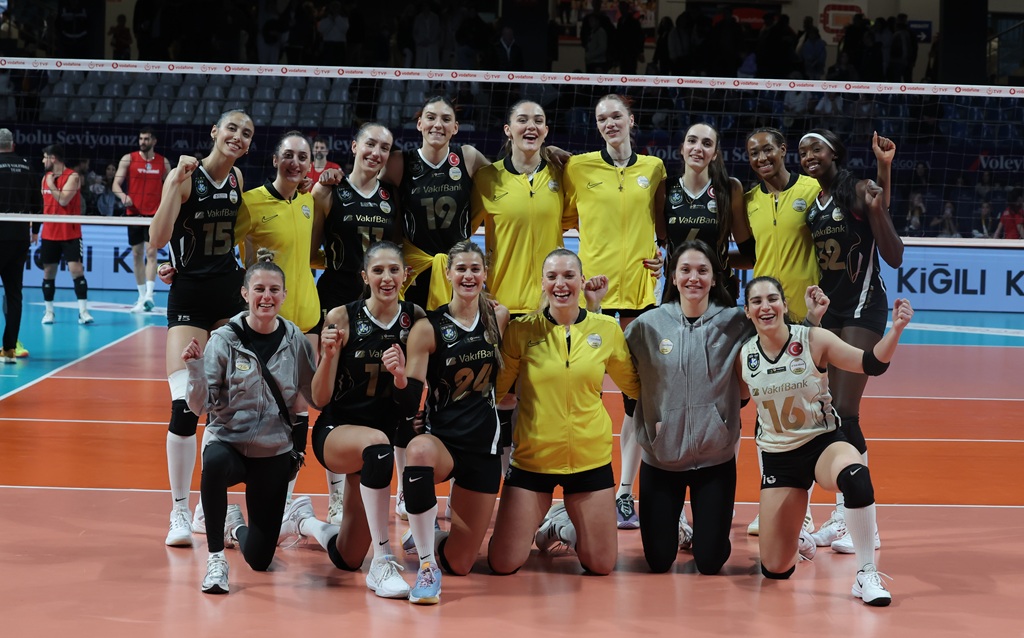 VakıfBank, normal sezonu zirvede tamamladı
