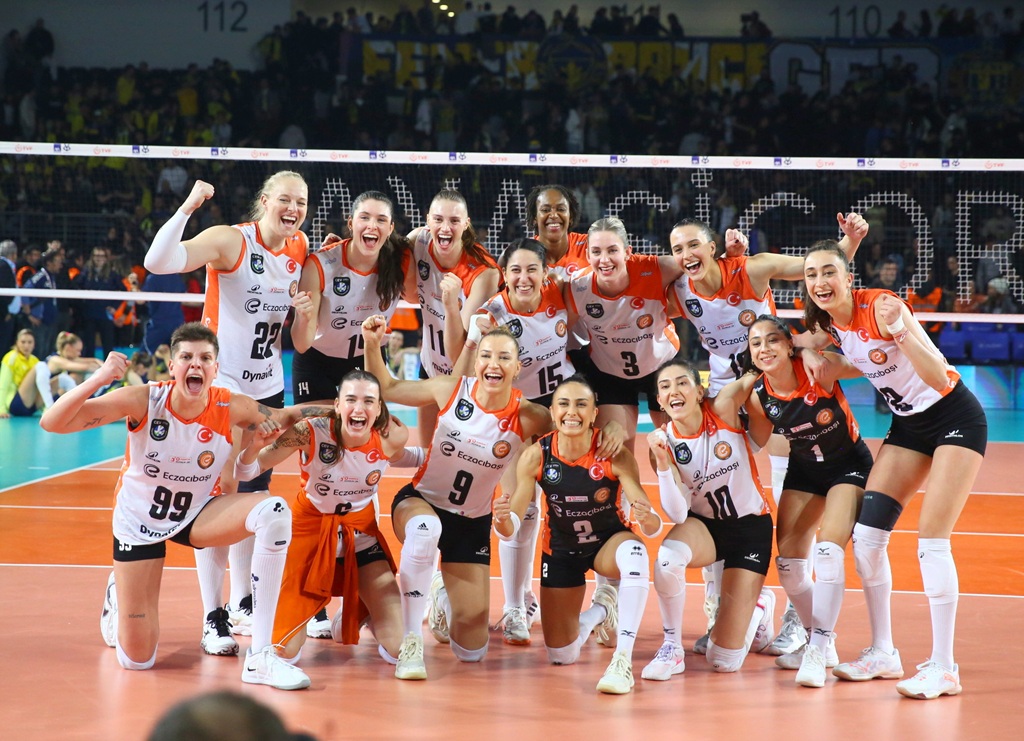 Eczacıbaşı Dynavit finalde VakıfBank'ın Rakibi Oldu