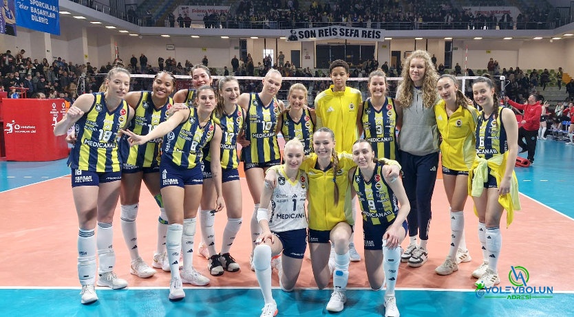 Nilüfer Belediyespor Eker, Fenerbahçe Medicana ile karşılaştı