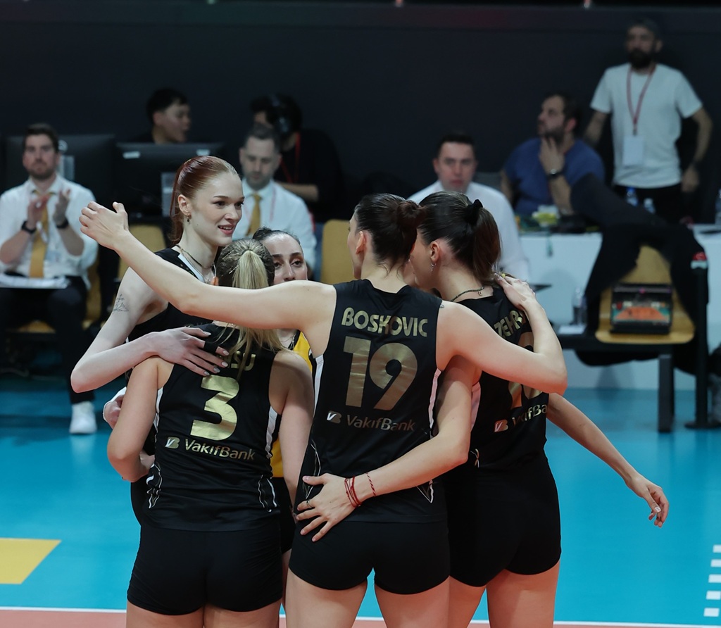 VakıfBank, 5 setlik Eczacıbaşı galibiyeti ile finalde