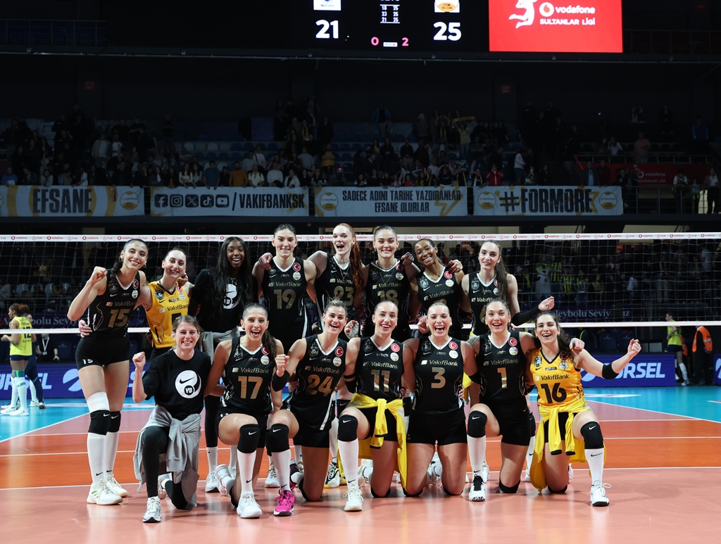 Son şampiyon VakıfBank, kupa için ilk adımı attı