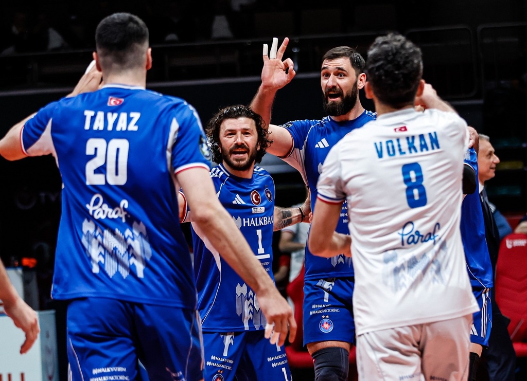 Spor Toto, Play-off ilk maçında Halkbank' ı 3-2 yendi