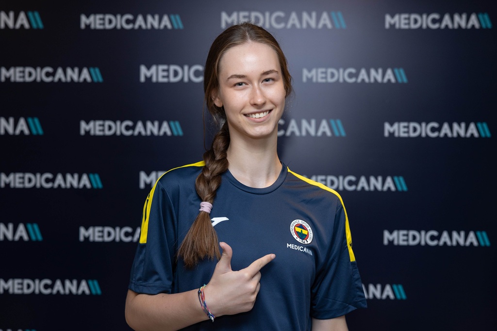 Liza Safronova, yeni sezonda Afyon Belediye Yüntaş'da