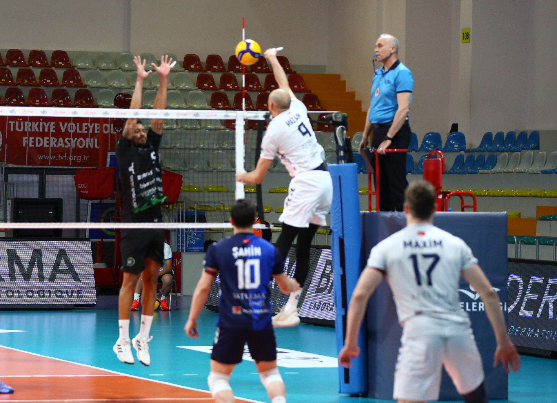 Bursa Büyükşehir Belediyespor ile Altekma ile karşılaştı