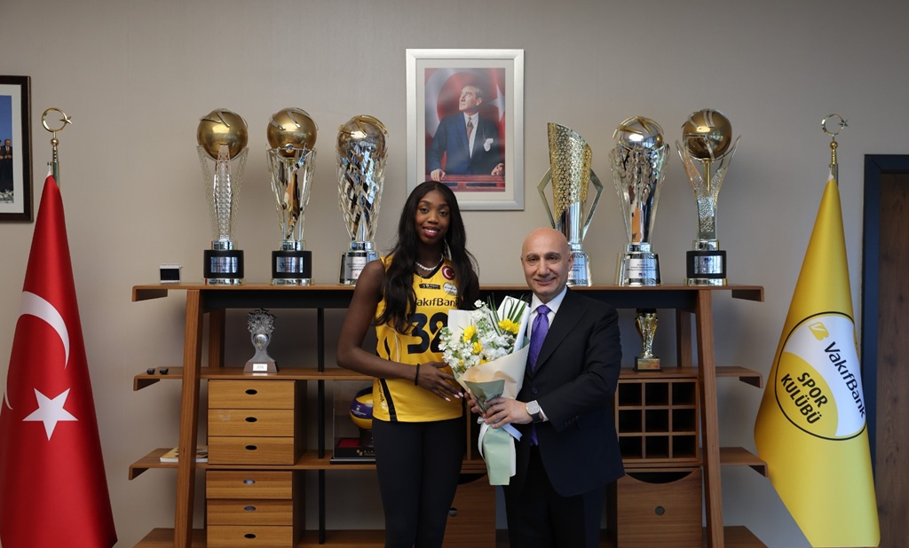 VakıfBank,  Adhu Malual ile yollar ayrıldı