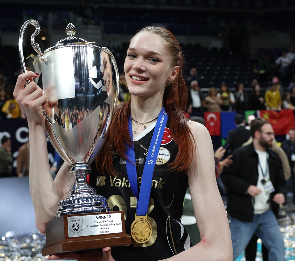 Under Armour Sporcusu Marina Markova Sezonu  Çifte Zaferle Kapattı