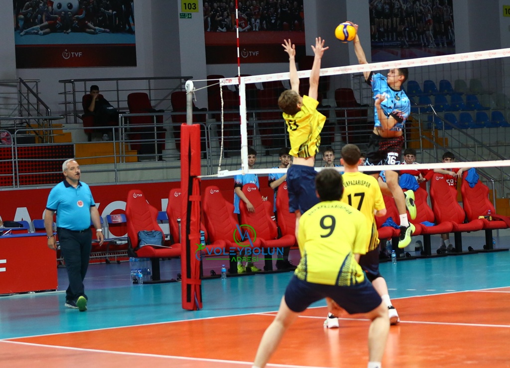 Tekirdağ Çerkezköy Akademi Yarı Finale galibiyetle başladı
