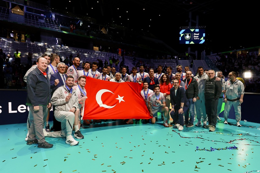 Ziraat Bankkart, CEV Şampiyonlar Ligi'ni Bronz Madalya ile Tamamladı