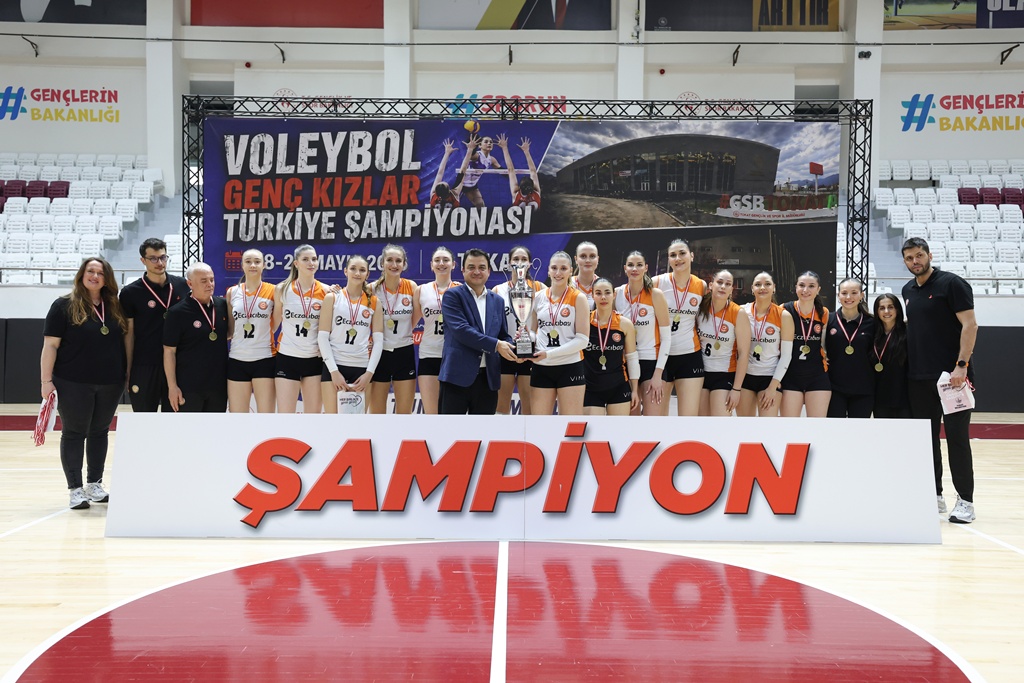 Eczacıbaşı Genç Kız Takımı Türkiye Şampiyonu!