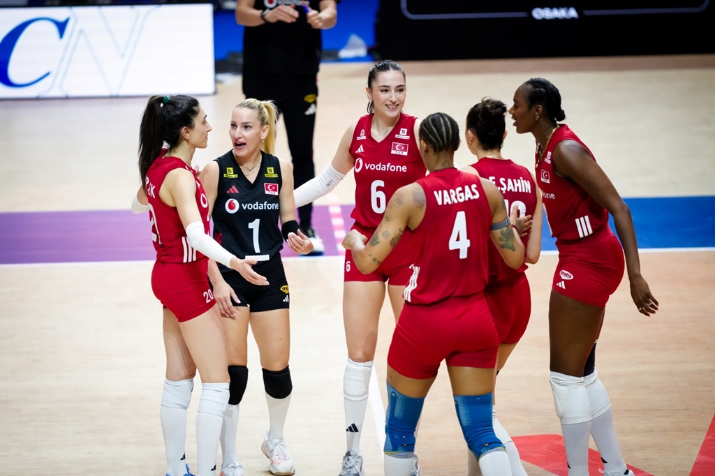 A Milli Kadın Voleybol Takımı'nın 2026 FIVB Milletler Ligi (VNL) final etabı kadrosu belli oldu.