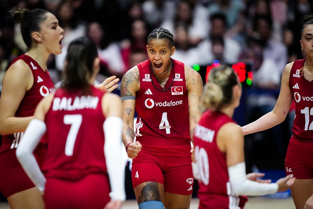 Filenin Sultanları Tayland'ı 3-1 yendi