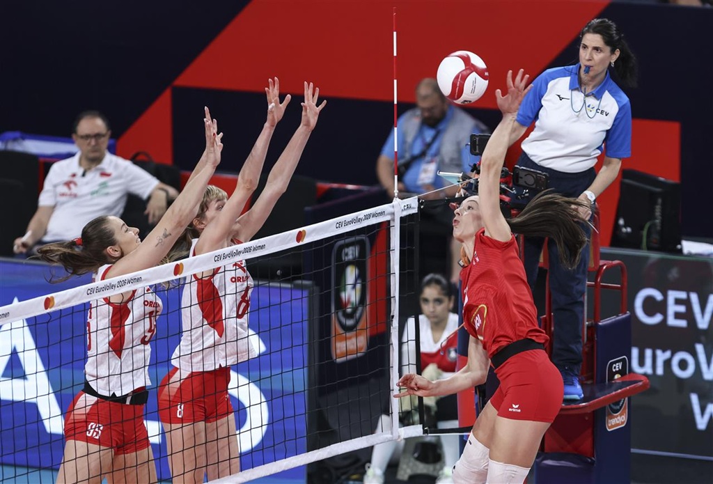 2026 CEV Tredyol Avrupa Kadınlar  Voleybol Şampiyonası' nda Polonya galibiyetle başladı