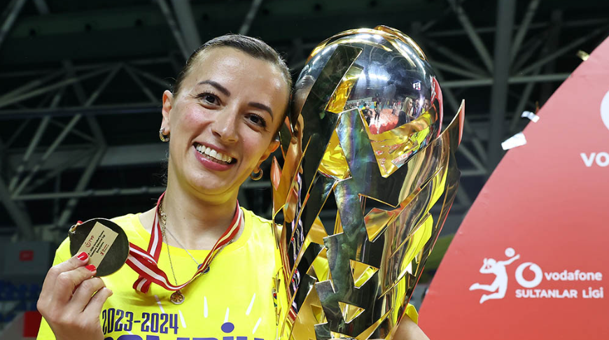 Fenerbahçe Medicana Kadın Voleybol Takımımızın Direktörü Pelin Çelik oldu