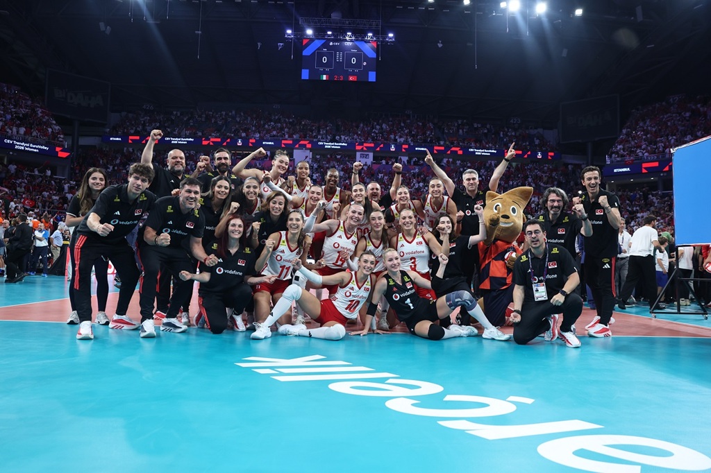 Filenin Sultanları İtalya'yı 3-2 yendi ve Avrupa Şampiyonu oldu