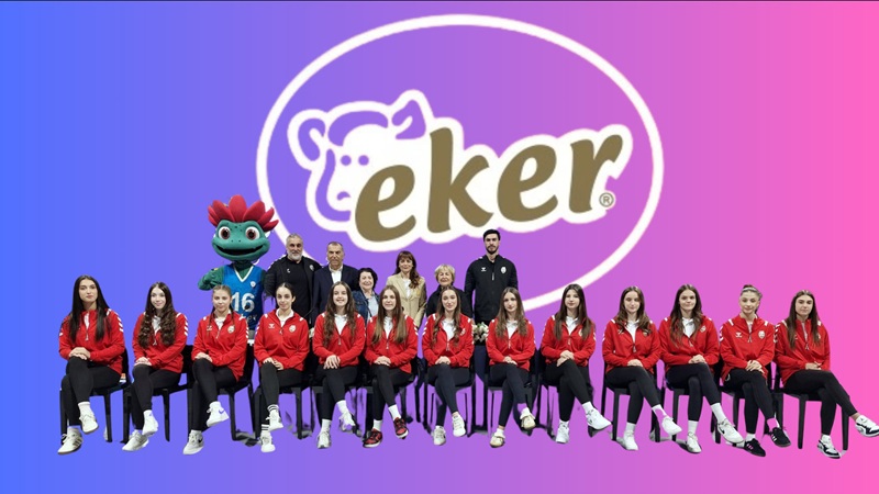 Kadınlar 2.Ligde mücadele edecek Eker Spor, Cengiz Göllü Voleybol Salonu'nda tanıtımı gerçekleşti
